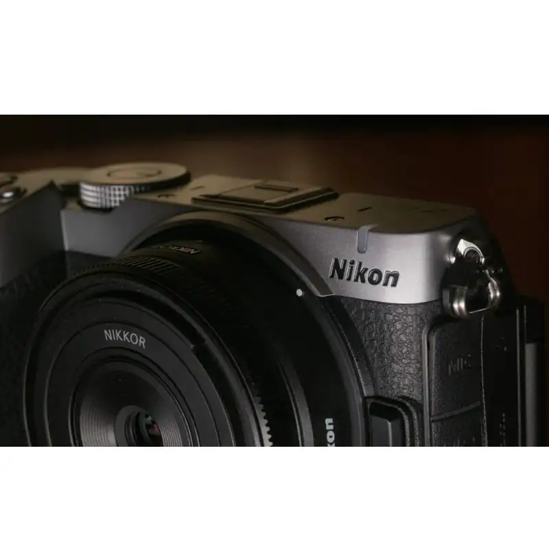 دوربین Nikon Z5 IIC با طراحی فول‌فریم بدون‌آینه
