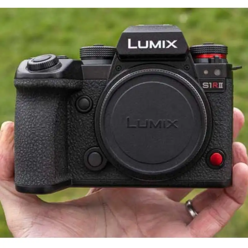دوربین Panasonic Lumix S1R II